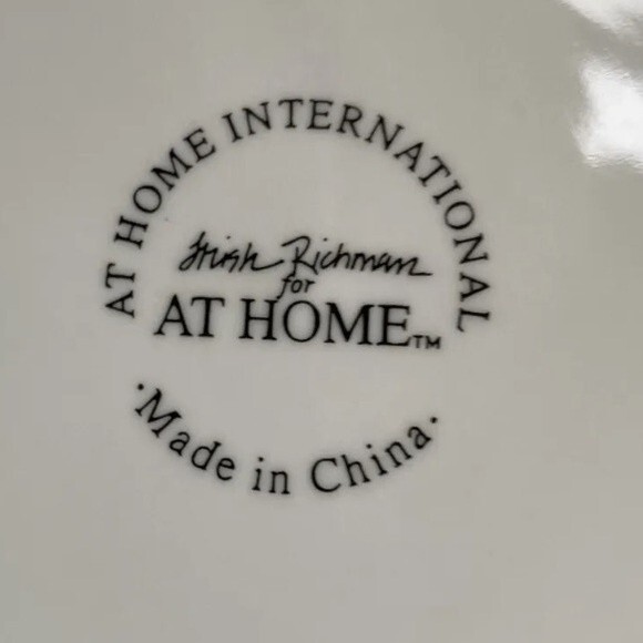 Crate & Barrel Trish Richman At Home Red Reindeer Christmas Platter 12"  1999 - Picture 5 of 7